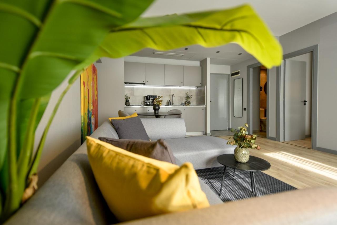 Luxury Apartment Near Radisson Hotel - Wall Projector & Modern Design Bucarest Extérieur photo
