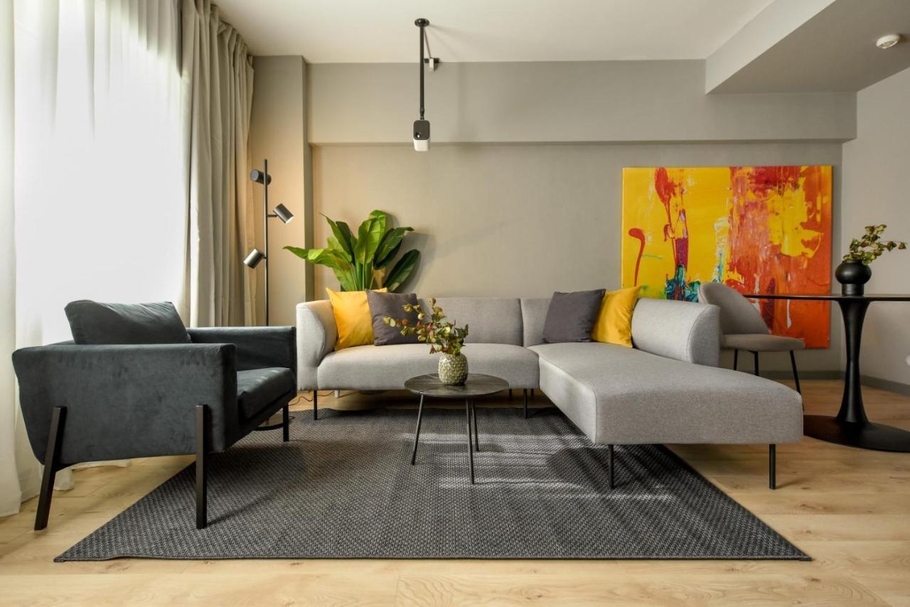 Luxury Apartment Near Radisson Hotel - Wall Projector & Modern Design Bucarest Extérieur photo